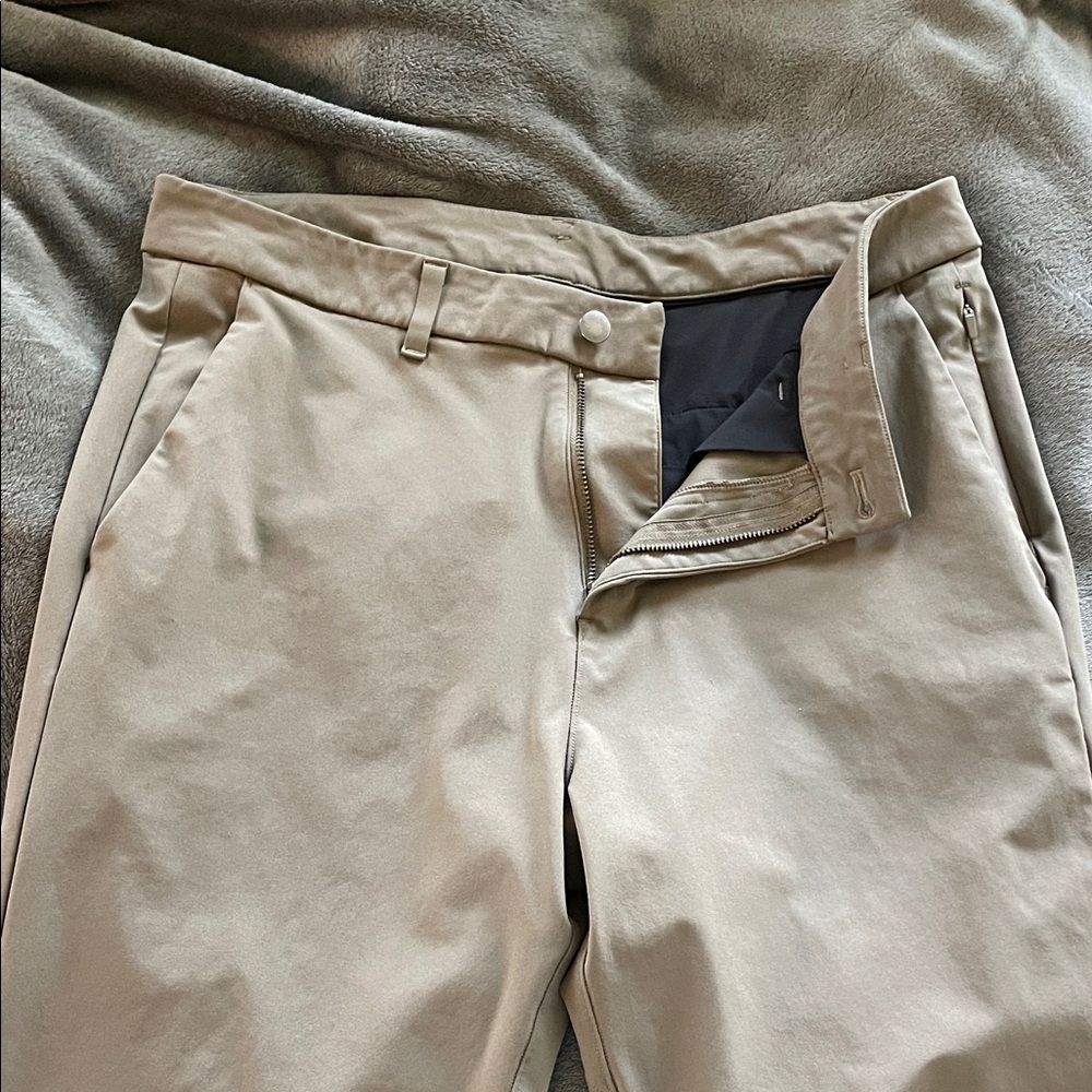 Lululemon ABC Classic-Fit Men’s Trousers